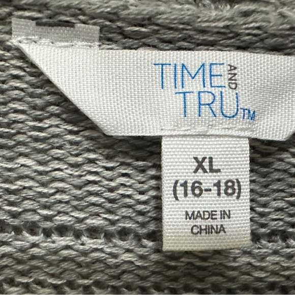 145 Time and Tru | NWT Gray Knit Women's Cardigan (size XL) - Picture 5 of 11